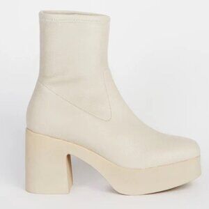 EUC | INTENTIONALLY BLANK | MARLOWE VEGAN PLATFORM BOOT CREAM SOLE | SZ 41